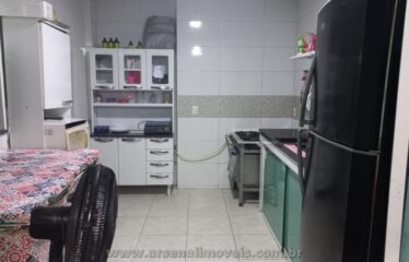 Casa Duplex em Condomínio no Arsenal com 3 Suítes.