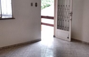 Casa Fora de Condomínio com 3 Quartos no Bairro Arsenal.