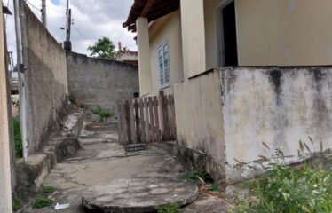 Casa com 1 Quarto e Quintal no Bairro Arsenal.