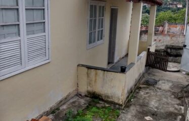 Casa com 1 Quarto e Quintal no Bairro Arsenal.