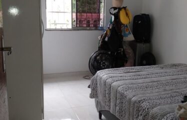 Casa com 2 Quartos e Piscina no Bairro Tribobó.