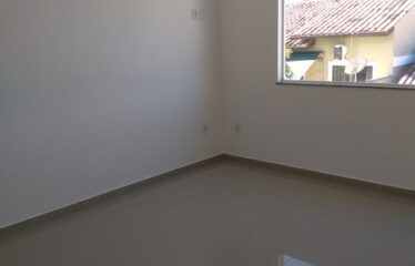 Casa com 4 Quartos em Condomínio no Bairro Arsenal.