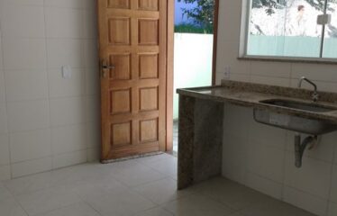 Casa com 4 Quartos em Condomínio no Bairro Arsenal.