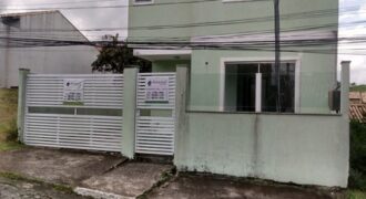 Casa com 4 Quartos em Condomínio no Bairro Arsenal.