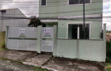 Casa com 4 Quartos em Condomínio no Bairro Arsenal.