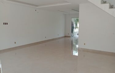 Casa Duplex em Fase Final de Obra no Bairro Arsenal.