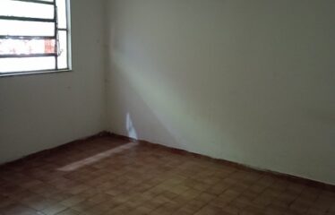 Apartamento em Cond. no Colubandê com 2 Quartos.