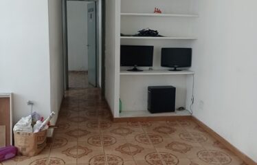 Apartamento em Cond. no Colubandê com 2 Quartos.