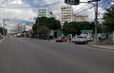 Apartamento em Cond. no Colubandê com 2 Quartos.