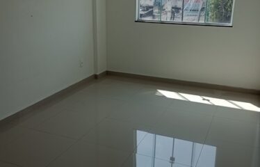 Apartamento com 2 Quartos sem Garagem no Bairro Coelho.