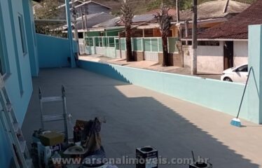 Casa Linear com 3 Quartos em Fase de Obra em Condomínio no Arsenal.