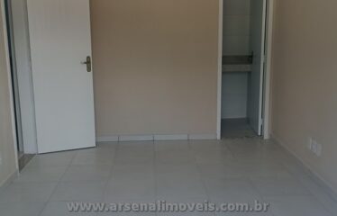 Casa Linear com 3 Quartos em Fase de Obra em Condomínio no Arsenal.