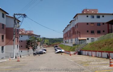 Apartamento com 2 Quartos e Garagem no Bairro Arsenal.