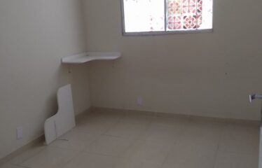 Apartamento com 2 Quartos e Garagem no Bairro Arsenal.