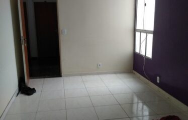 Apartamento com 2 Quartos e Garagem no Bairro Arsenal.