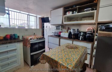 Apartamento no Barreto com 2 Quartos e Garagem.