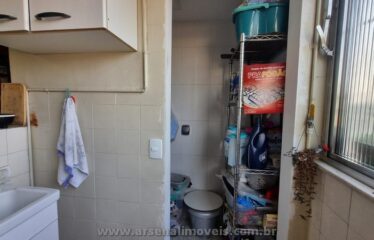 Apartamento no Barreto com 2 Quartos e Garagem.