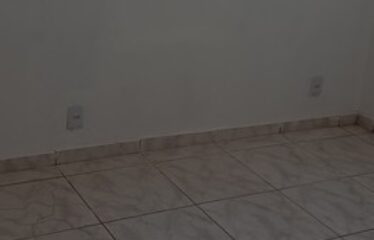 Apartamento com 2 Quartos para Alugar no Bairro Arsenal.