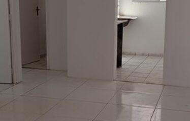 Apartamento com 2 Quartos para Alugar no Bairro Arsenal.