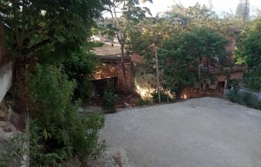 Casa com 1 Quarto e Quintal no Bairro Arsenal.