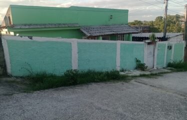 Casa com 1 Quarto e Quintal no Bairro Arsenal.