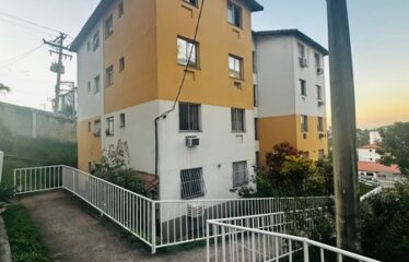Arsenal Imóveis vende-Apartamento no 1º andar- Condomínio Arsenal Life I, sem vaga.