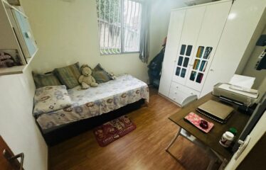 Arsenal Imóveis vende-Apartamento no 1º andar- Condomínio Arsenal Life I, sem vaga.
