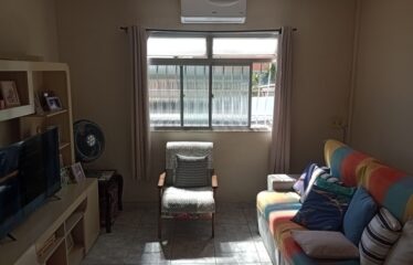 Arsenal Imóveis vende-Oportunidade! Apartamento no 1ºandar no Mutundo com 2 quartos.