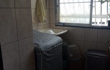 Arsenal Imóveis vende-Oportunidade! Apartamento no 1ºandar no Mutundo com 2 quartos.